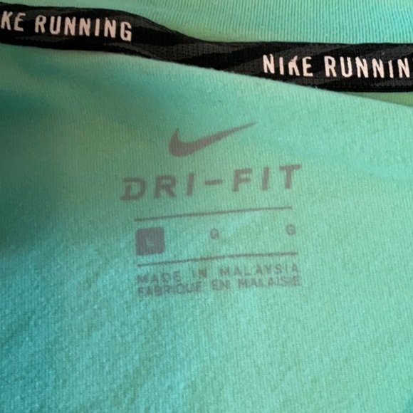Nike Women's Mint Long Sleeve Tee - Picture 6 of 8